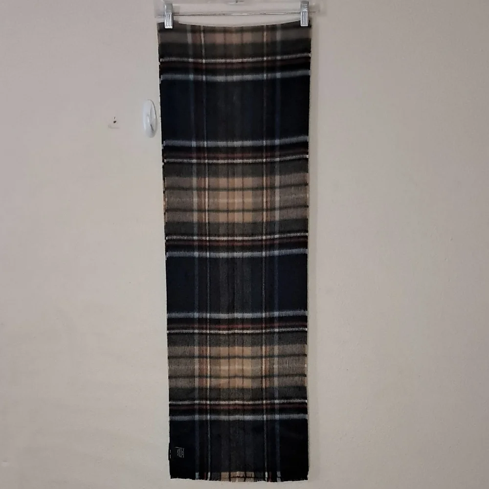 Fraas Men's Dark Herringbone Scarf